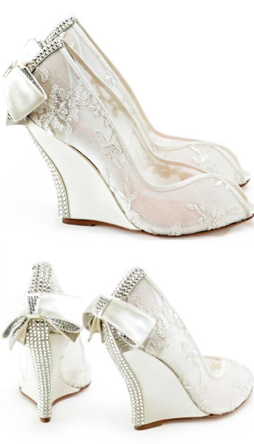 Hochzeit - Shining Wedding shoes by Aruna Seth