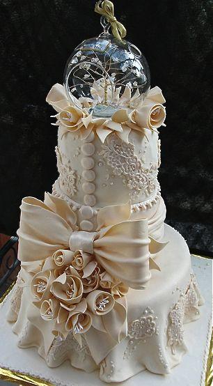 زفاف - Ivory wedding cake designed like a bridal gown