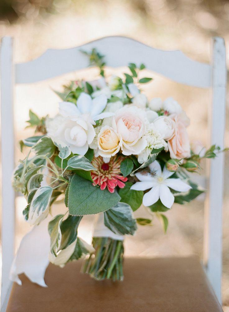 Hochzeit - Pin By Black Tie Wedding Invitations On Flowers & Bouquets 