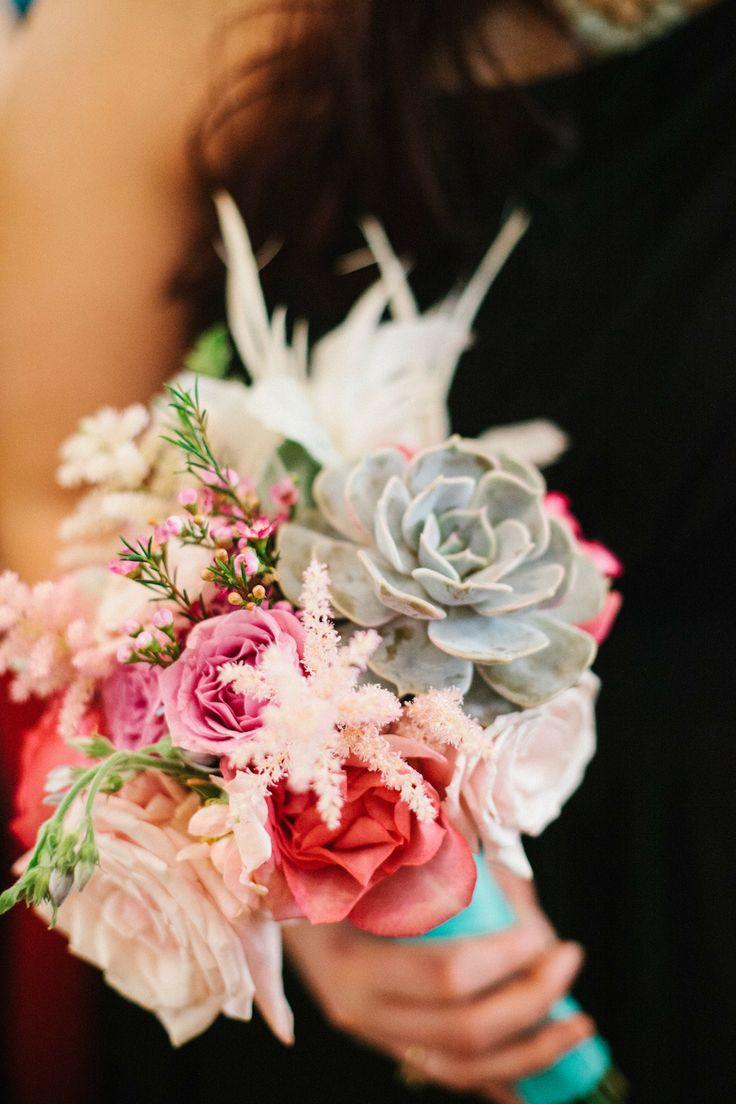 Hochzeit - Pin By Black Tie Wedding Invitations On Flowers & Bouquets 