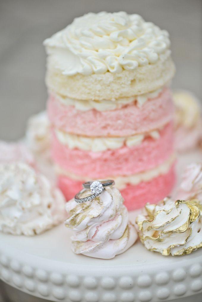 Свадьба - Pin By Bernie Van Loggerenberg On Beautiful Cakes 