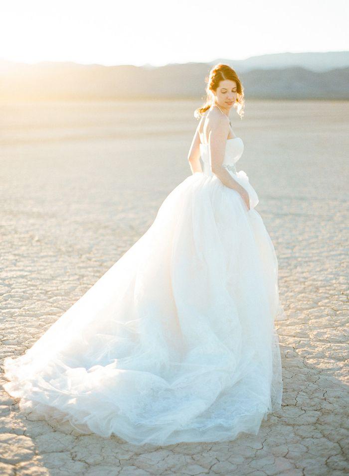 Hochzeit - Vera Wang Wedding Dress, Sigh! 