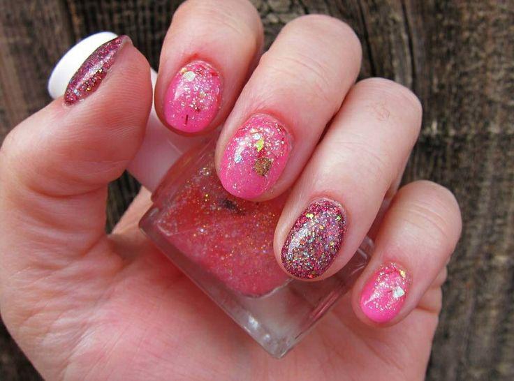 Wedding - Pink Glitter Nails 