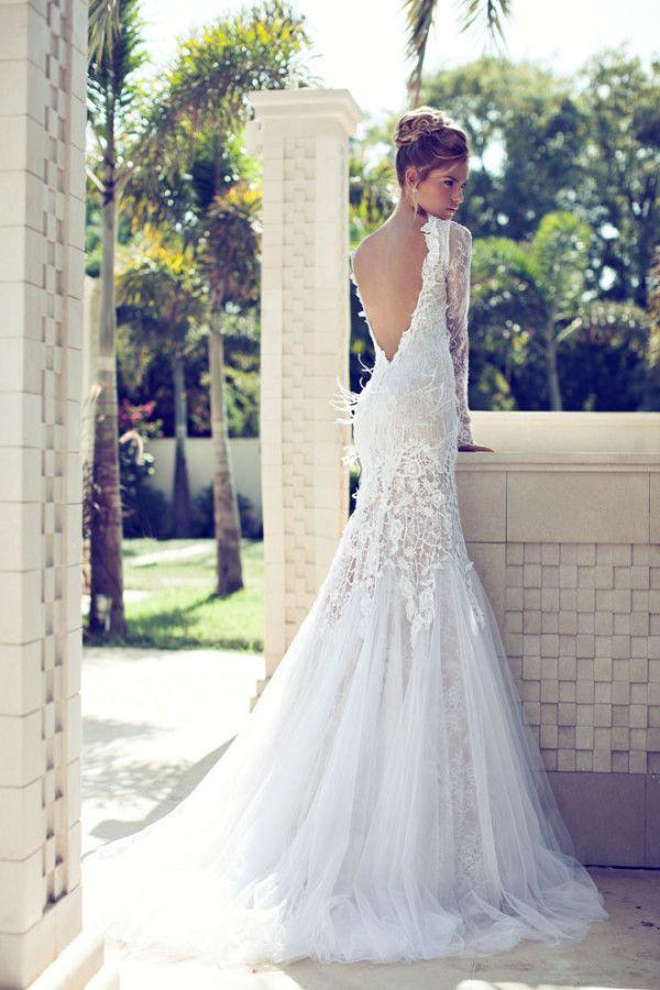 Mariage - Low back white dress with floral laces