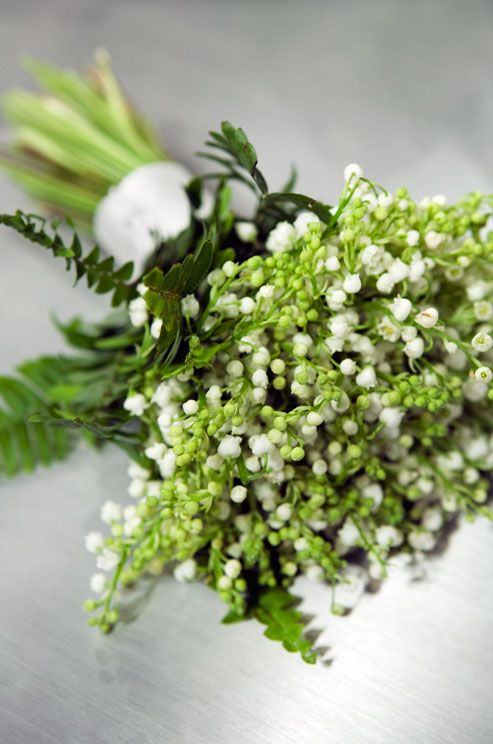 زفاف - Ethereal White And Green Garden Bouquet Made Of Lily Of The Valley.