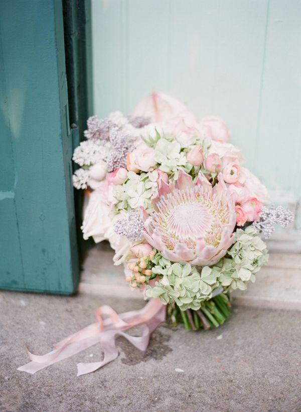 زفاف - Oversize Pink And Green Bridal Bouquet By Bo Boutique Flowers