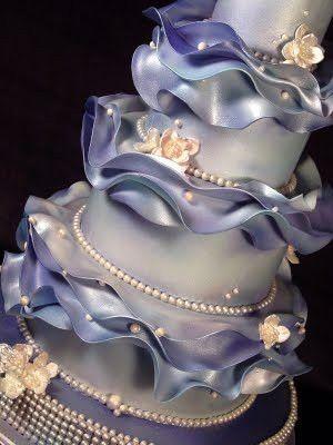 Mariage - Gâteau de mariage - Ruffles & perles