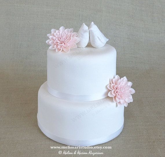 Hochzeit - Wedding Cake Toppers - Handmade Kalte Porzellan Dahlia