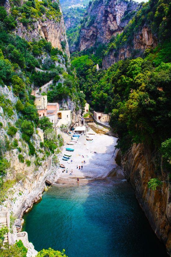 Italy Honeymoon Secluded Beach Furore Amalfi Italy 2040599 Weddbook