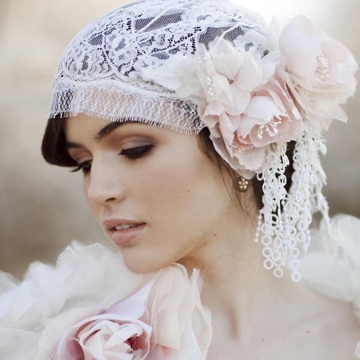 Wedding - Juliet Bridal Cap, Bridal Veil, Wedding Hair Piece, Silk Veil, Chantilly Lace - Style 740