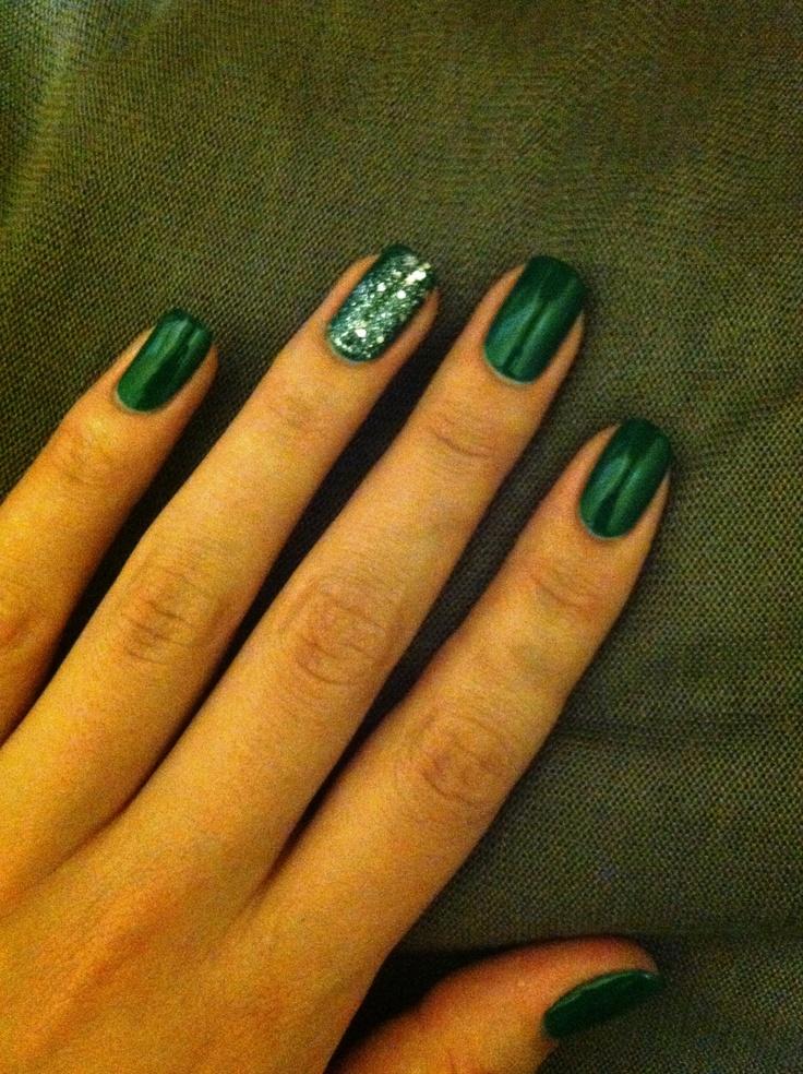 Wedding - Emerald Nails 