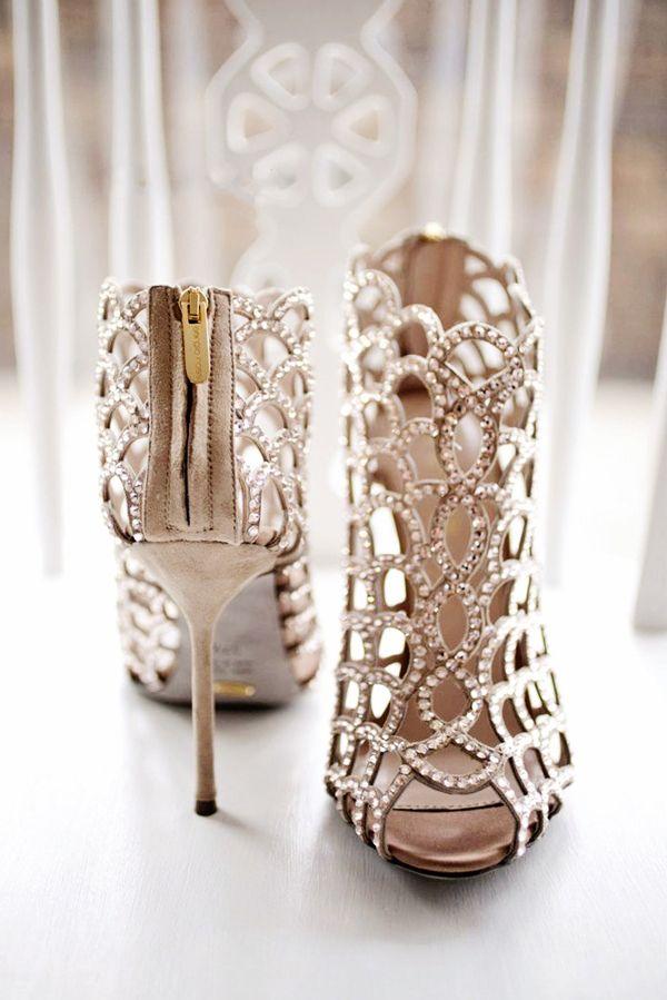 زفاف - لالحب من الأحذية