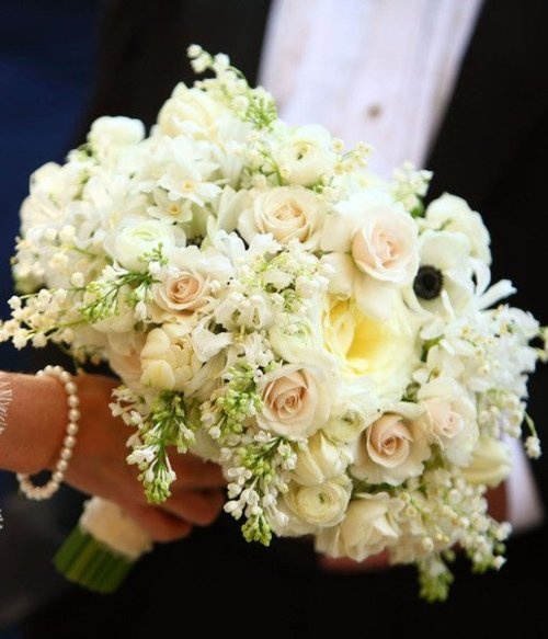 Hochzeit - Klassische Rosen-Blumenstrauß