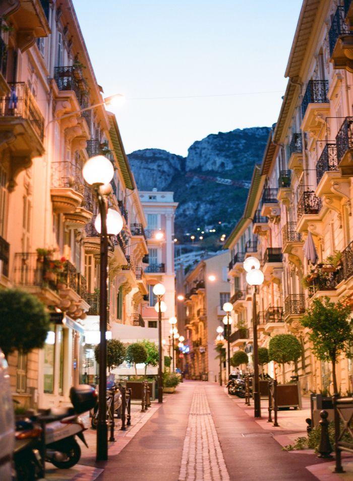 زفاف - شوارع موناكو في الليل