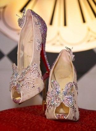 Mariage - Christian Louboutin rend Certains Cendrillon chaussons