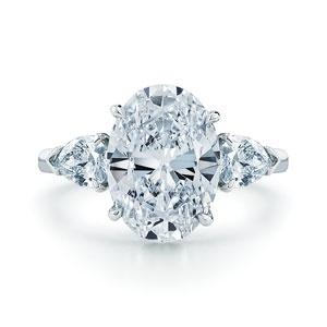 Hochzeit - Oval-Diamant-Ring