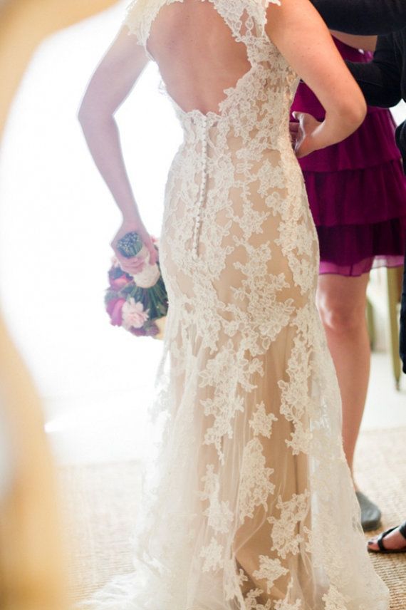 Mariage - Meilleur élégante Backless Boutons Décoration balayage train dentelle robe de mariée