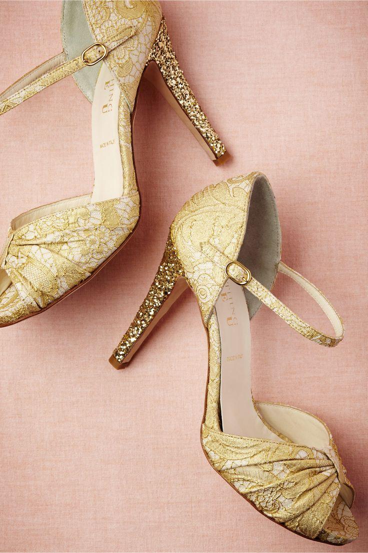 Wedding - Glittery Gold Heels? Yes, Please! 