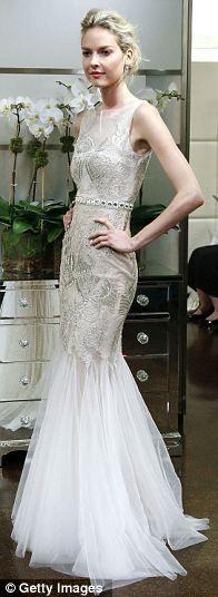 Mariage - Avec Jupes Déclaration immense et minuscule tailles corsetées, Vera Wang ramène le look princesse A Bridal Fashion Week