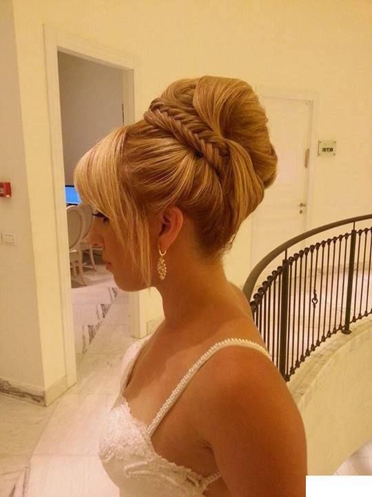 Wedding - Retro 60's Style Bridal Hair 