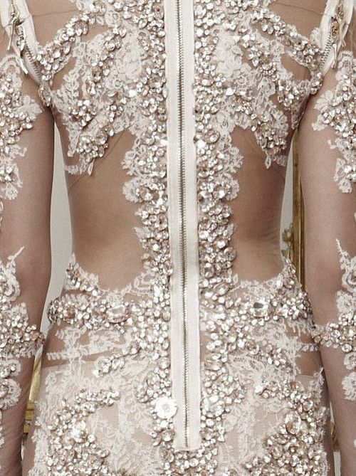Wedding - Givenchy Haute Couture Fall 2010 Details 