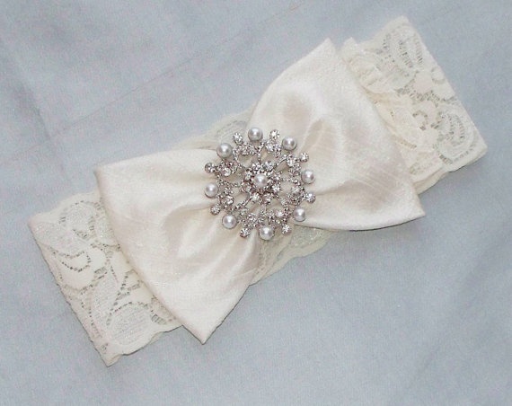 Wedding - Vintage Inspired Wedding Garter With Silk Bow Gathered By A Pearl And Rhinestone Brooch (in 2nd Photo), Incl. Lace Toss - The SOPHIA Garter