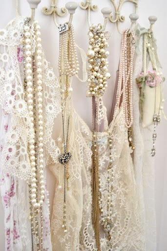 Hochzeit - Perlen und Spitze