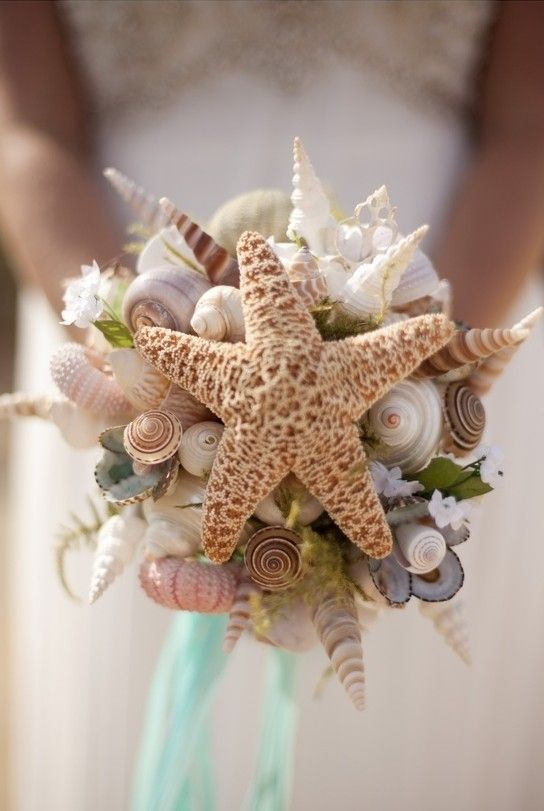 Wedding - Seashell wedding bouquet with a starfish