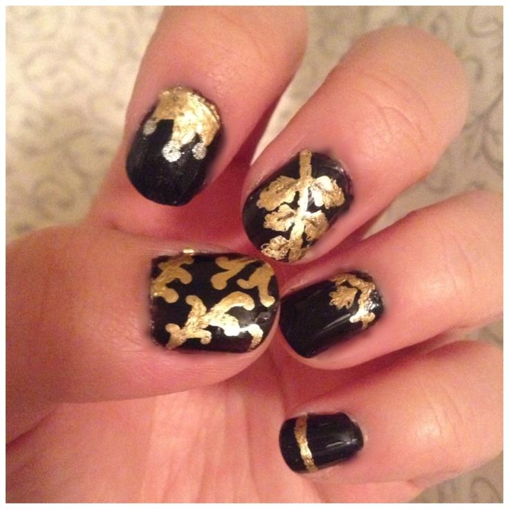 Wedding - Black And Gold Baroque Nails 