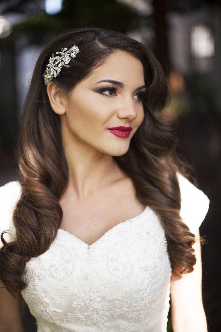 Hochzeit - Top 10 Wunderschöne Brautfrisuren für langes Haar