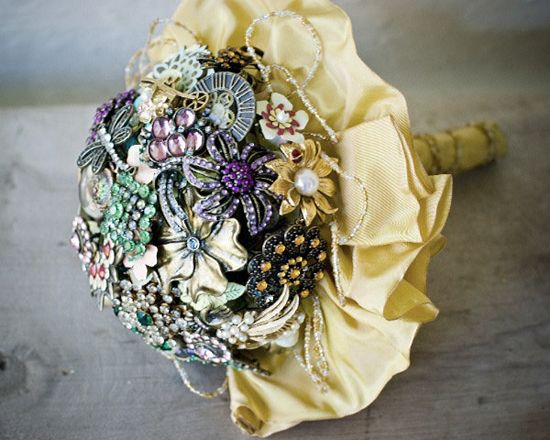 Hochzeit - Erstellen Sie Ihr eigenes Heirloom Bouquet