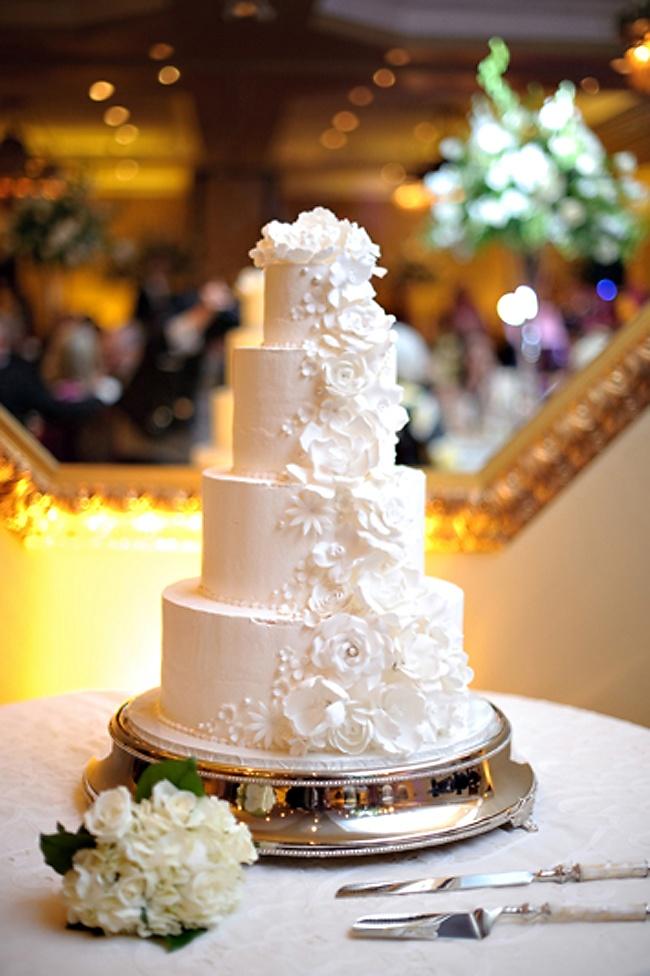 Wedding - All White Wedding Cake 