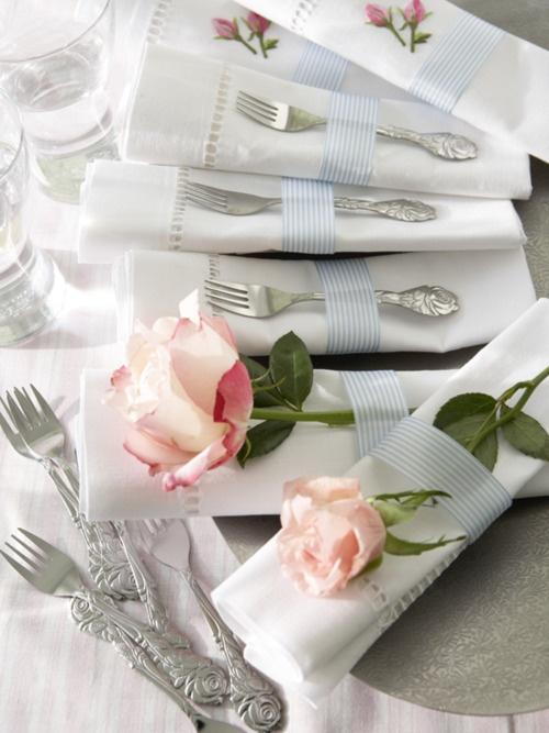 Wedding - Rose In The Napkins 