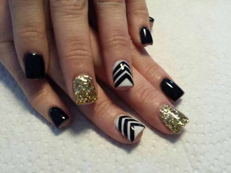 Mariage - Ongles noirs