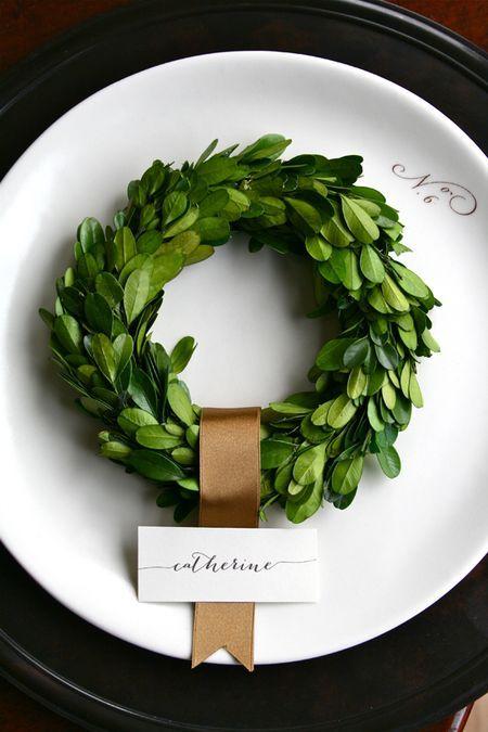 Wedding - Boxwood Wreath Placecard 