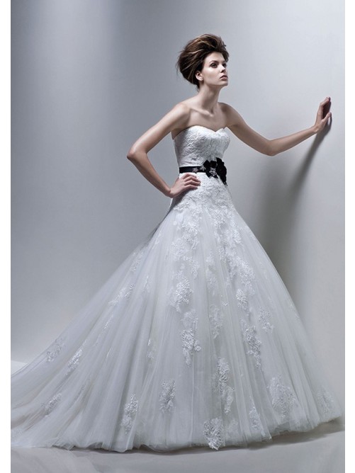 Hochzeit - A-Line Strapless Sweetheart Neck Black Sash Chapel Trailing Tulle Bridal Gowns