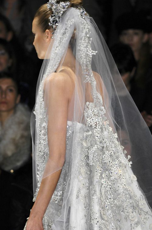 زفاف - الحجاب جميلة. أحب التفاصيل