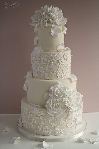 Wedding - Lace, Roses And Petals 