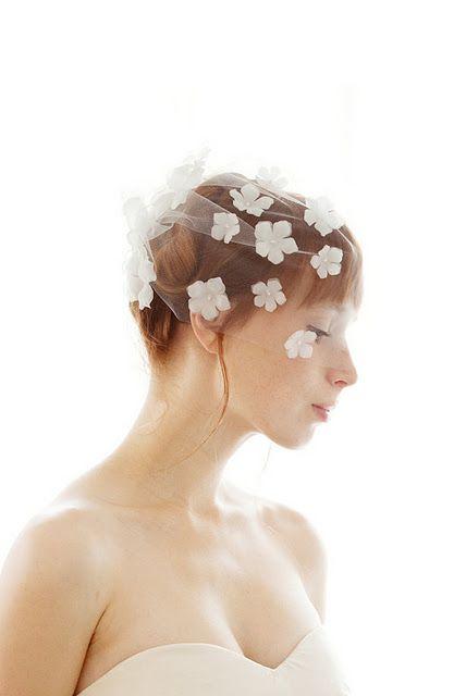 Свадьба - Современные свадебные головные уборы: SIBO Конструкций