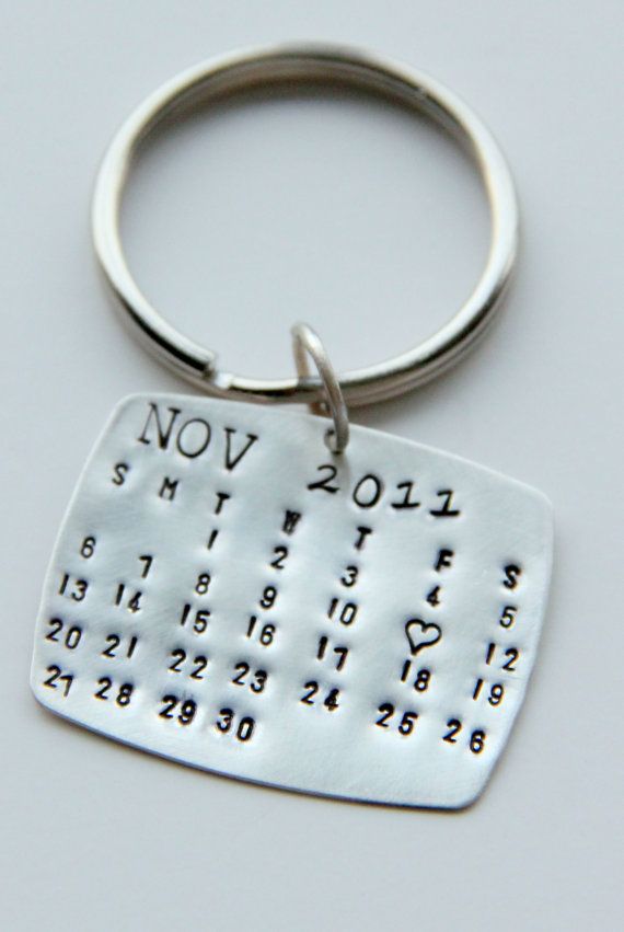 Wedding - Valentines Calendar Keychain Silver, Calendar Key Chain, Valentines Gift For Him, Wedding Favors, Save The Date, Anniversary, Men