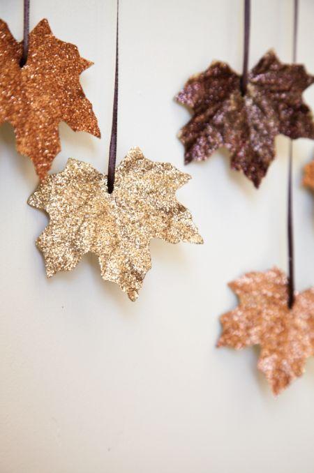 Wedding - DIY Glitter Leaves For A Fall Wedding 