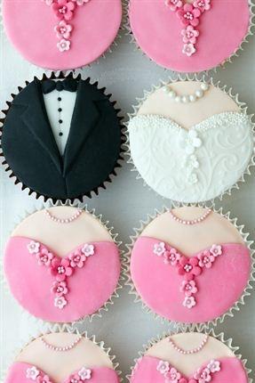 Wedding - Bride And Groom Cupcakes Wedding Party