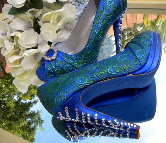 Mariage - Plumes chaussures de mariage de paon et de cristaux bleus Semelles