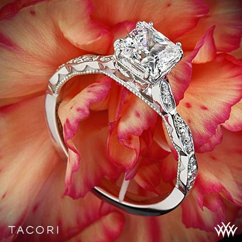 Hochzeit - 18k White Gold Tacori gemeißelte Crescent Erhöhte Crown Princess Für Diamant-Verlobungsring