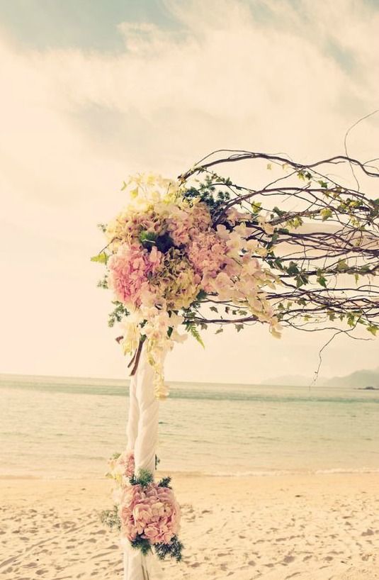 زفاف - الأزهار اربور على الشاطئ
