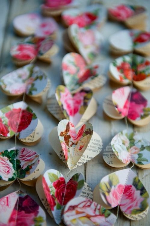 Свадьба - Красивые Маленькие Бумажные Сердечки 