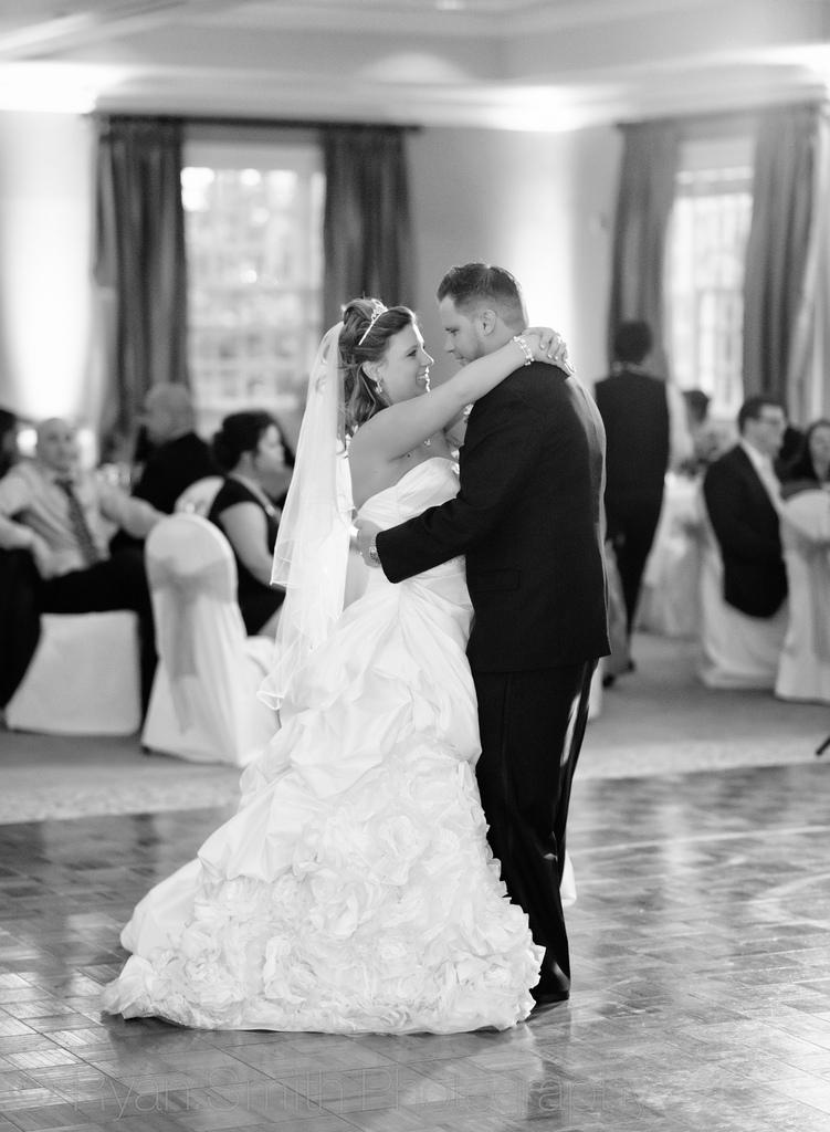 زفاف - الرقص الأولى