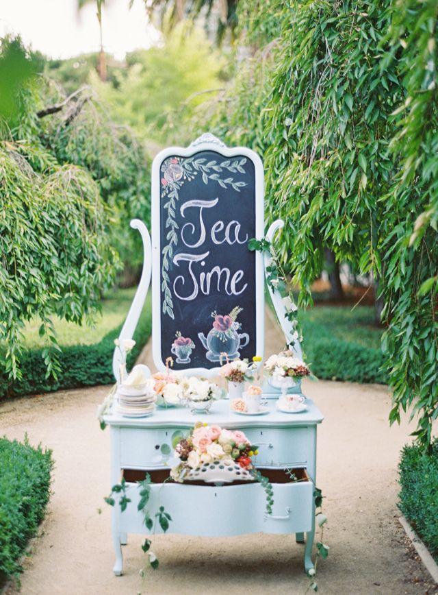Hochzeit - Ein Vintage-Tee-Party für Ihre Brautjungfern