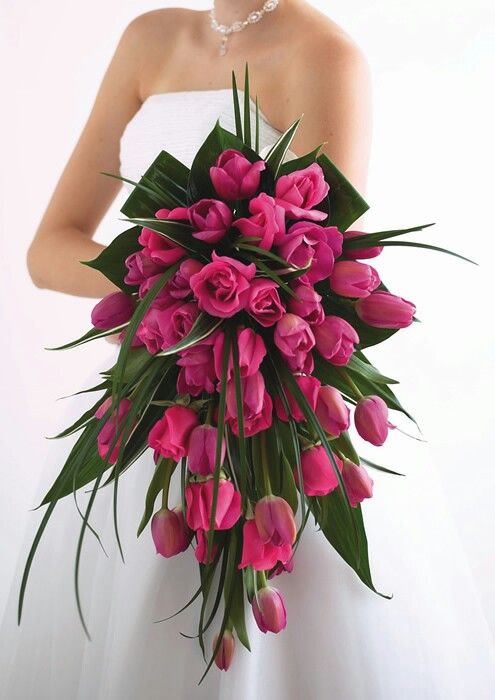 Hochzeit - Tulip Cascade