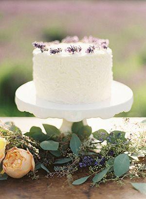 زفاف - كعكة حلوة وبسيطة
